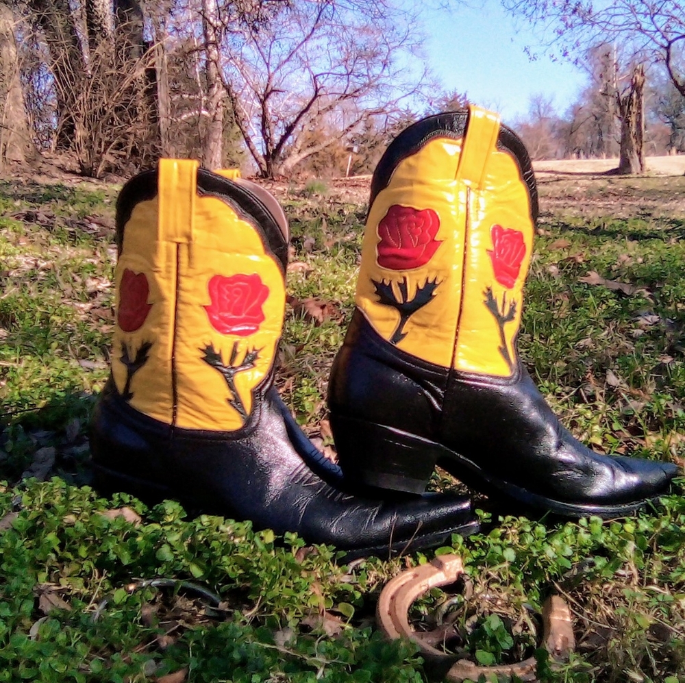 CABOOTS Champion Attitude "shorties"  Cowboy boots